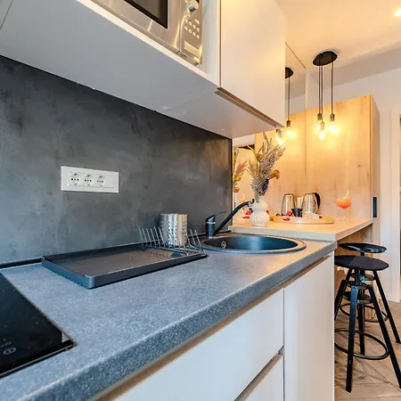 Dioniz Luxury 1 Apartament *